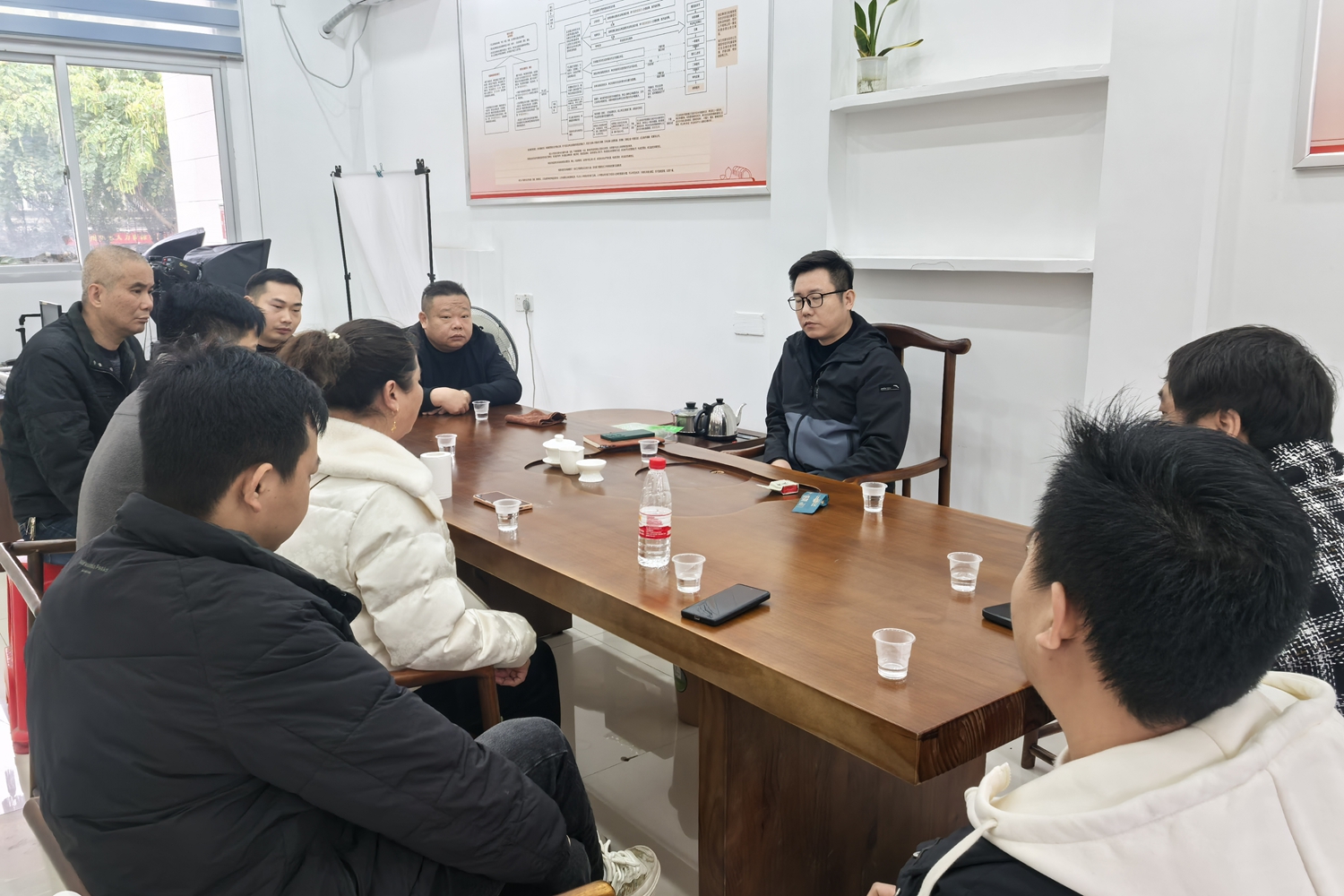 晉江磁灶鎮：創新“五個一”治理模式 繪就基層善治新畫卷(图1)