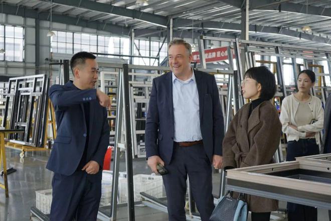 德国weiss chemie全球营销总裁 Mr Feidler及中国区高管一行莅临参观(图4)