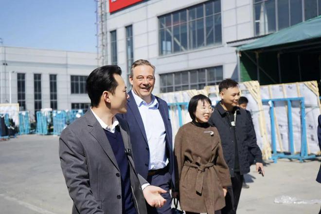 德国weiss chemie全球营销总裁 Mr Feidler及中国区高管一行莅临参观(图6)