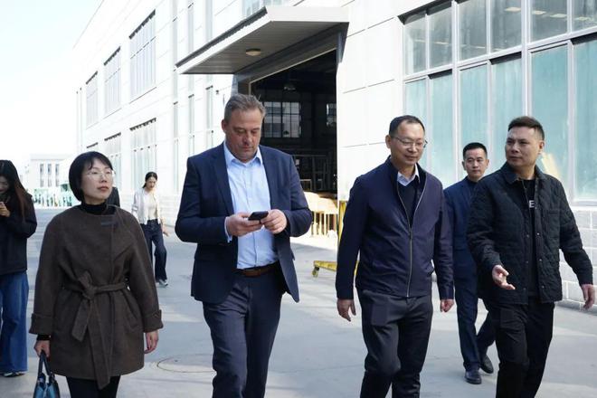 德国weiss chemie全球营销总裁 Mr Feidler及中国区高管一行莅临参观(图2)