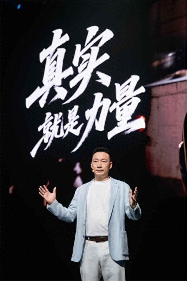 轻旗舰荣耀400系列手机正式发布售价212415元起(图1)