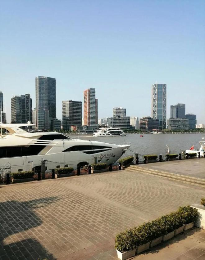 上海千亿集团暴雷！员工被逼“裸辞”老板被曝跑路有黑料曝光(图3)