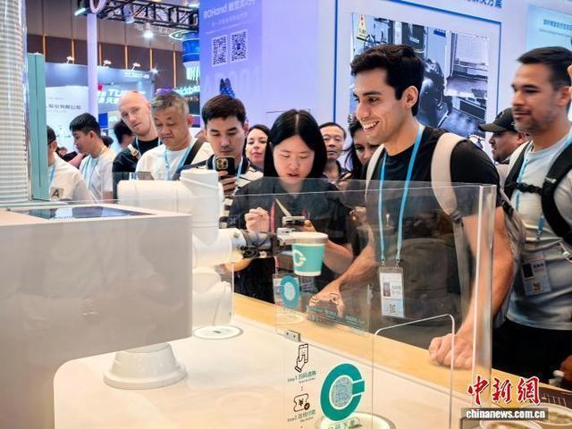 广交会观察：中国机器人热销国际市场(图2)