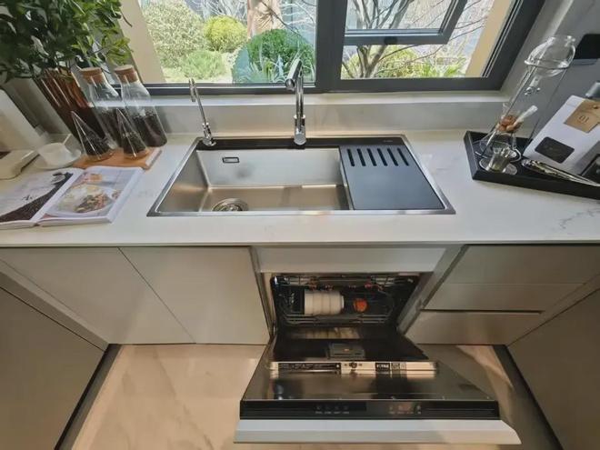 【 开售】中环铂樾售楼处中环铂樾官方发布：豪宅新标杆(图12)