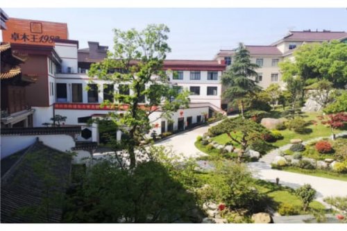 卓木王：50年大国匠心沉淀铸就红木整装品牌(图2)