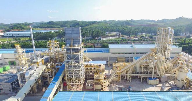 定制家居基材的“隐形竞赛”有多卷？溯源索菲亚供应基地严苛工序炼出5A级好产品(图1)